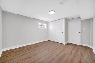 2250 E 92nd Pl, Chicago, IL 60617 - Photo 22