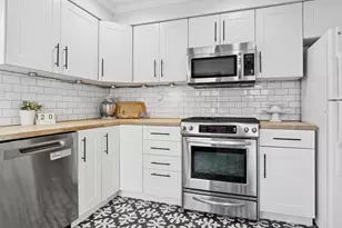 820 Cherry St, Wheaton, IL 60187 - Photo 8