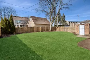 820 Cherry St, Wheaton, IL 60187 - Photo 18