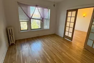 2139 W Lunt Ave, Chicago, IL 60645 - Photo 4