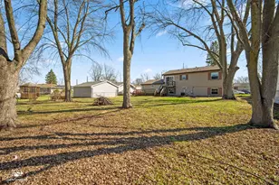 180 Karen Dr, Bourbonnais, IL 60914 - Photo 18