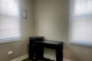 13331 S Calumet Ave, Chicago, IL 60827 - Photo 8