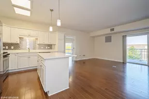 2150 Founders Dr, Northbrook, IL 60062 - Photo 4
