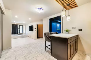 6337 Roosevelt Rd, Berwyn, IL 60402 - Photo 8