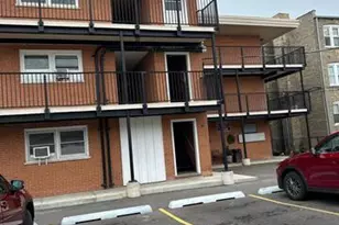 4730 N Kenneth Ave, Chicago, IL 60630 - Photo 12