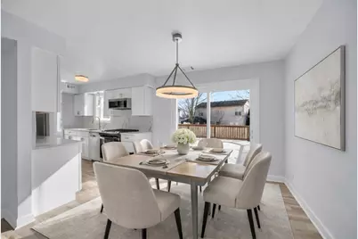 813 Kansas Street, Carol Stream, IL 60188 - Photo 8