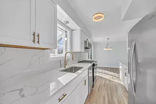 813 Kansas St, Carol Stream, IL 60188 - Photo 16