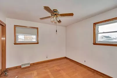 6049 S Mobile Avenue, Chicago, IL 60638 - Photo 12