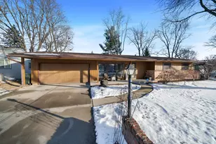 1703 Wisteria Rd, Rockford, IL 61107 - Photo 2