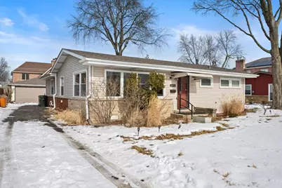 6838 Beckwith Road, Morton Grove, IL 60053 - Photo 2