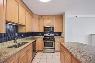 33 W Ontario St, Chicago, IL 60654 - Photo 8