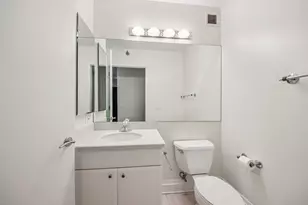 33 W Ontario St, Chicago, IL 60654 - Photo 18