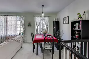 29 N Macgillis Dr, Round Lake, IL 60073 - Photo 10