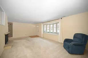 1727 Warwick Ln, Schaumburg, IL 60193 - Photo 6
