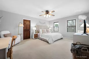 39W844 Carl Sandburg Rd, Saint Charles, IL 60175 - Photo 28