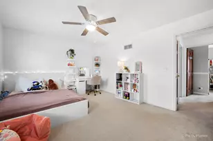 39W844 Carl Sandburg Rd, Saint Charles, IL 60175 - Photo 34