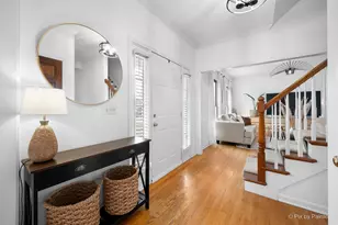 39W844 Carl Sandburg Rd, Saint Charles, IL 60175 - Photo 6