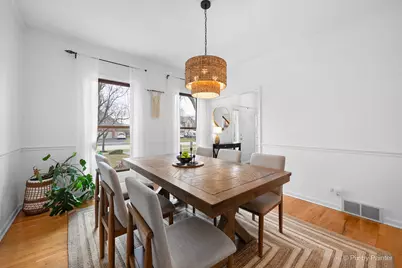 39W844 Carl Sandburg Road, Saint Charles, IL 60175 - Photo 22