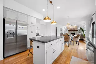 39W844 Carl Sandburg Rd, Saint Charles, IL 60175 - Photo 20