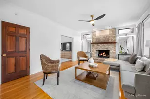 39W844 Carl Sandburg Rd, Saint Charles, IL 60175 - Photo 10