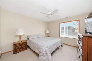 1361 Rock Run Dr, Crest Hill, IL 60403 - Photo 10