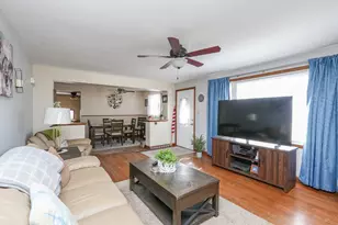 260 W Country Ct, Bourbonnais, IL 60914 - Photo 8