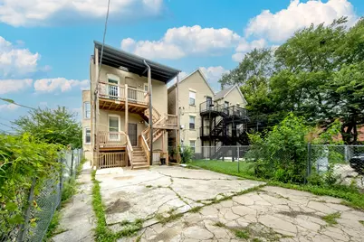 209 S Albany Avenue, Chicago, IL 60612 - Photo 26