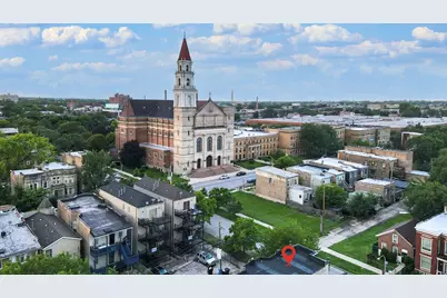 209 S Albany Avenue, Chicago, IL 60612 - Photo 2