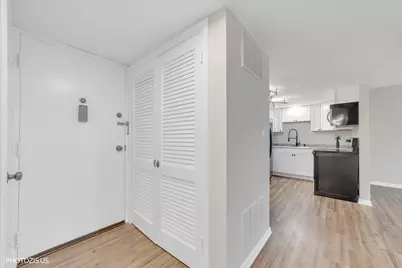 100 Deborah Lane #16A, Wheeling, IL 60090 - Photo 10