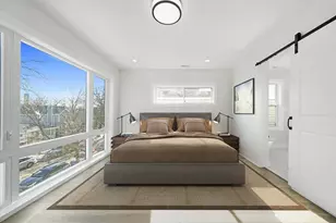 4222 N Bernard St, Chicago, IL 60618 - Photo 6