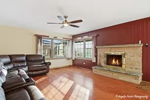 1913 Rancho Ln, Des Plaines, IL 60016 - Photo 8