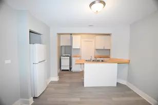 426 N Lake St, Aurora, IL 60506 - Photo 6