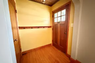 721 Adams St, Ottawa, IL 61350 - Photo 2