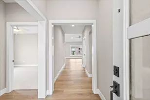 3902 Bay Cir, Champaign, IL 61822 - Photo 4