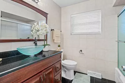 7625 W Strong Street, Harwood Heights, IL 60706 - Photo 8