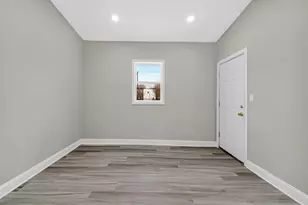 4216 W West End Ave, Chicago, IL 60624 - Photo 12