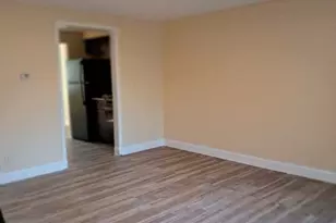 2015 Berkshire Cir, Carpentersville, IL 60110 - Photo 2