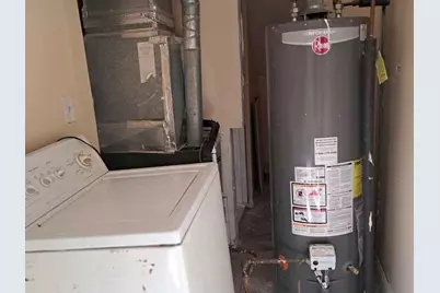 2015 Berkshire Circle #H, Carpentersville, IL 60110 - Photo 6