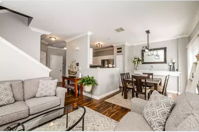 645 W Jonathan Drive, Round Lake, IL 60073 - Photo 6