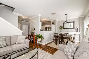 645 W Jonathan Dr, Round Lake, IL 60073 - Photo 6