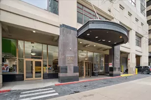 200 N Dearborn St, Chicago, IL 60601 - Photo 2