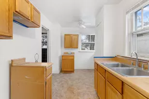 16781 Head St, Hazel Crest, IL 60429 - Photo 10