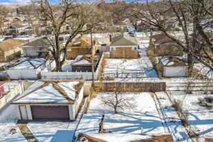 14341 University Ave, Dolton, IL 60419 - Photo 2