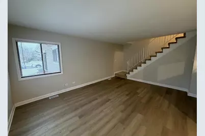 29W526 Winchester Circle #2N, Warrenville, IL 60555 - Photo 2