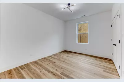 5921 S Calumet Avenue #1, Chicago, IL 60637 - Photo 12