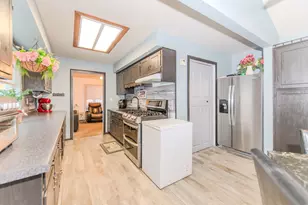 419 S Reed St, Joliet, IL 60436 - Photo 10