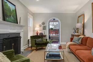 1049 Hinman Ave, Evanston, IL 60202 - Photo 8