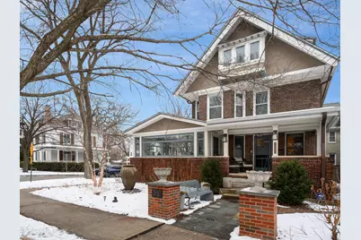 1049 Hinman Avenue, Evanston, IL 60202 - Photo 1