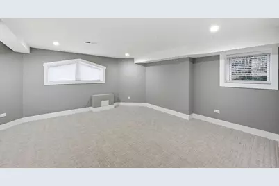 4422 W Iowa Street, Chicago, IL 60651 - Photo 16