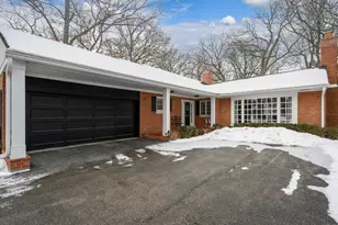 2775 Sheridan Rd, Evanston, IL 60201 - Photo 2